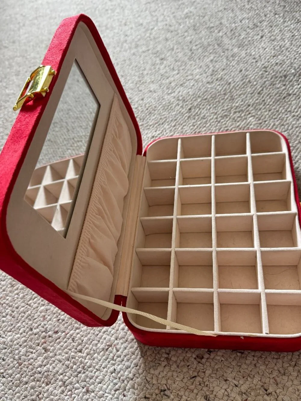Red Suedelike Covered Jewelry Box 10